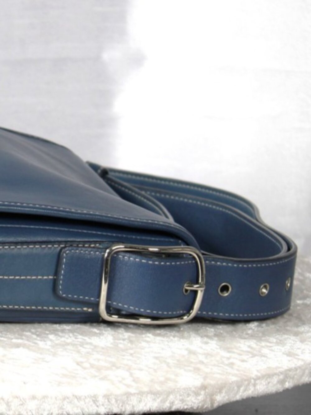 Coach Blue Leather Crossbody Bag Flap Messenger Adjustable Strap Classic - Picture 4 of 8